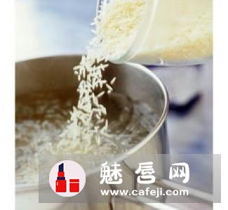 珍珠粉可以洗澡吗 能去鸡皮吗